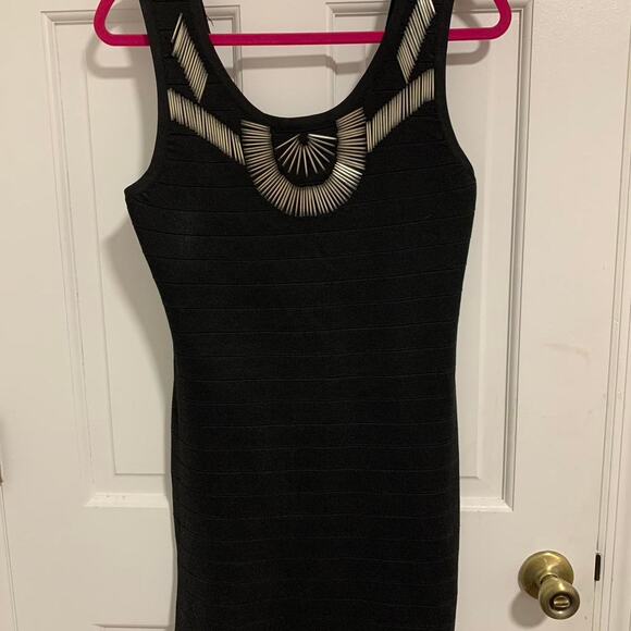 Forever 21 Black Mini Dress with and silver embellishments size large NWT - Picture 1 of 7